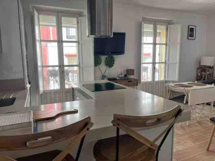 180 Home Casa Rodrigo De Triana Севилья Экстерьер фото